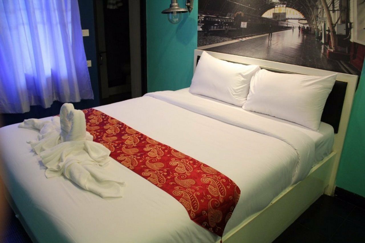 V30 Sukhumvit Hotel Banguecoque Exterior foto